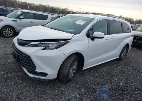 2025 Toyota Sienna Le z USA, uszkodzony, nr VIN 5TDKSKFC9SS199078